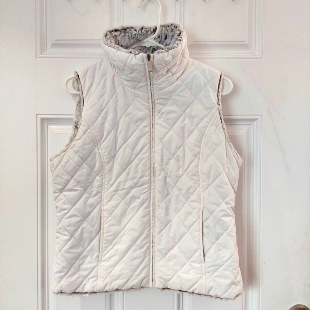 [Weatherproof] Double-sided puffy-fur vest